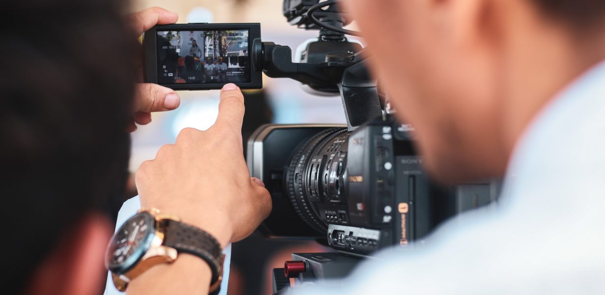 Comunicadores debatem as estratégias de produções audiovisuais em tempos de pandemia durante palestra virtual na UniFTC