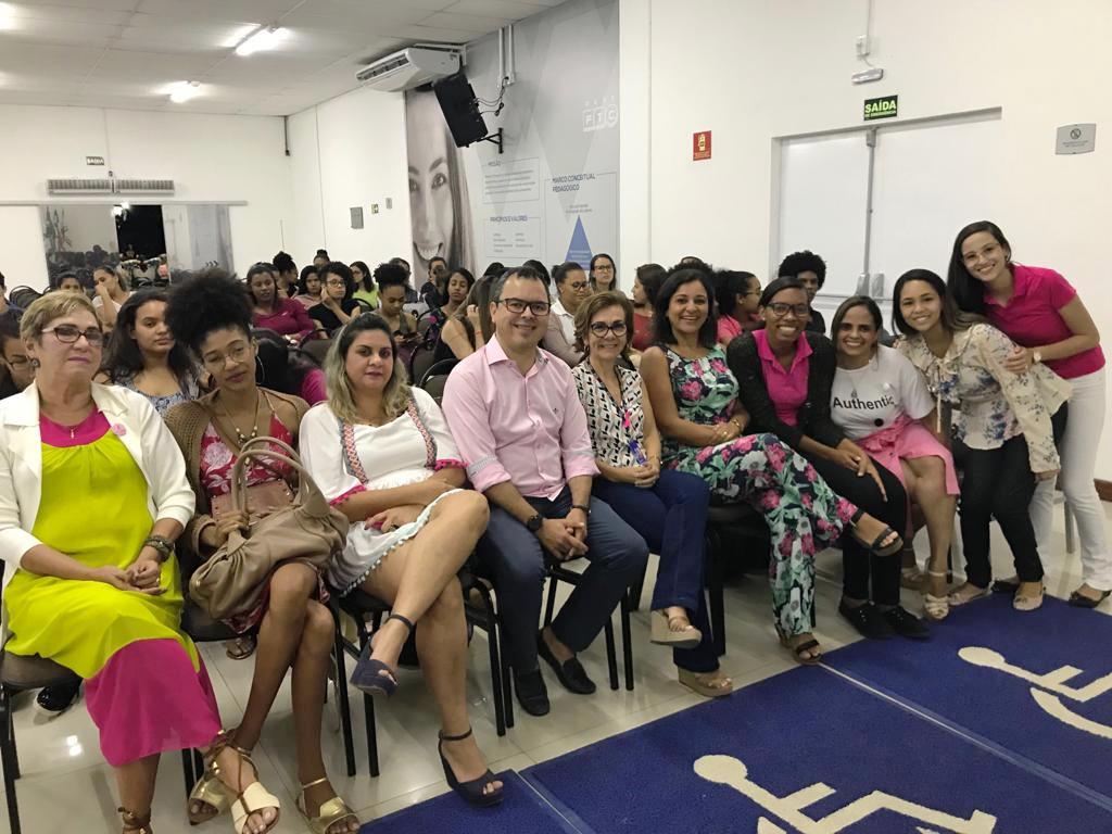 Relato sobre câncer de mama emociona participantes de evento na FTC