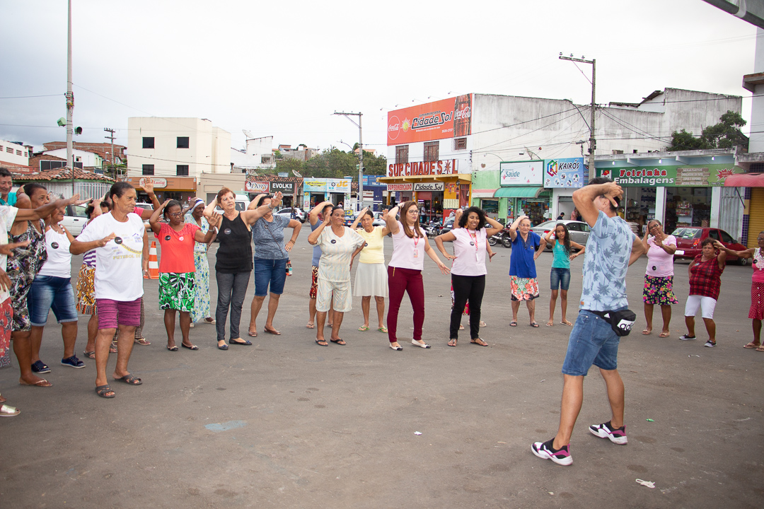 Mobilizando a Psicologia na Comunidade: Psicologia