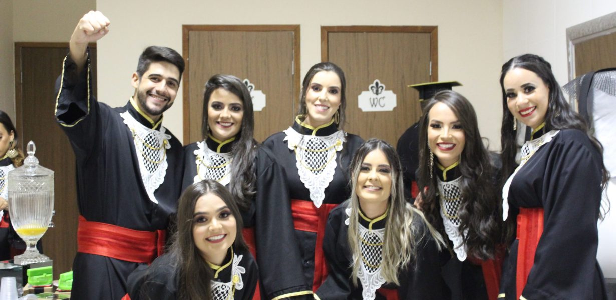 UniFTC celebra formatura da turma que conquistou o 1º lugar na OAB