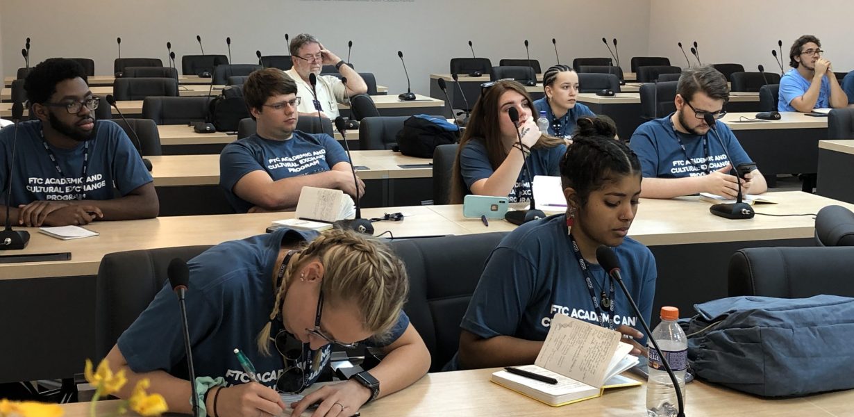 Rede FTC recebe estudantes americanos em intercâmbio acadêmico e cultural