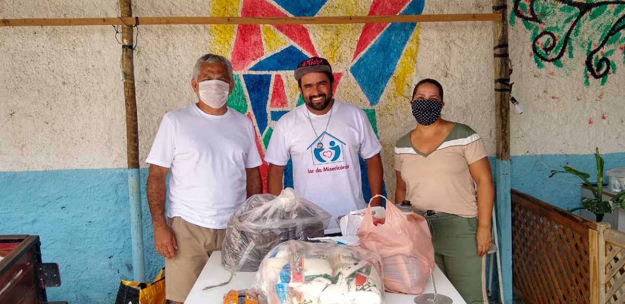 UniFTC Vitória da Conquista doa alimentos ao Lar da Misericórdia