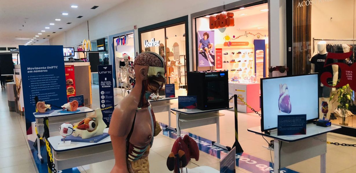 Lançamento da exposição ‘Corpo em Movimento’ desperta curiosidade de visitantes em shopping de Salvador