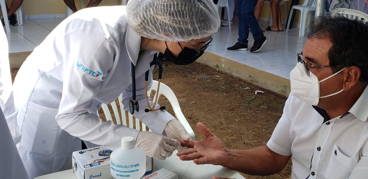 Alunos da UniFTC promovem saúde durante a 27ª edição da ‘Caravana da Cidadania’, em Petrolina