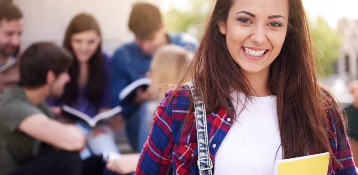 UniFTC facilita ingresso no ensino superior com calculadora Enem que simula bolsas de até 100%